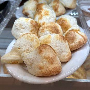 Pao's Pastries & Cafe - Kuñape - Cafes Near Me - Van Nuys, California