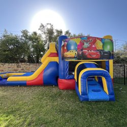 Sandi's Moonwalks - Combo Bounce House