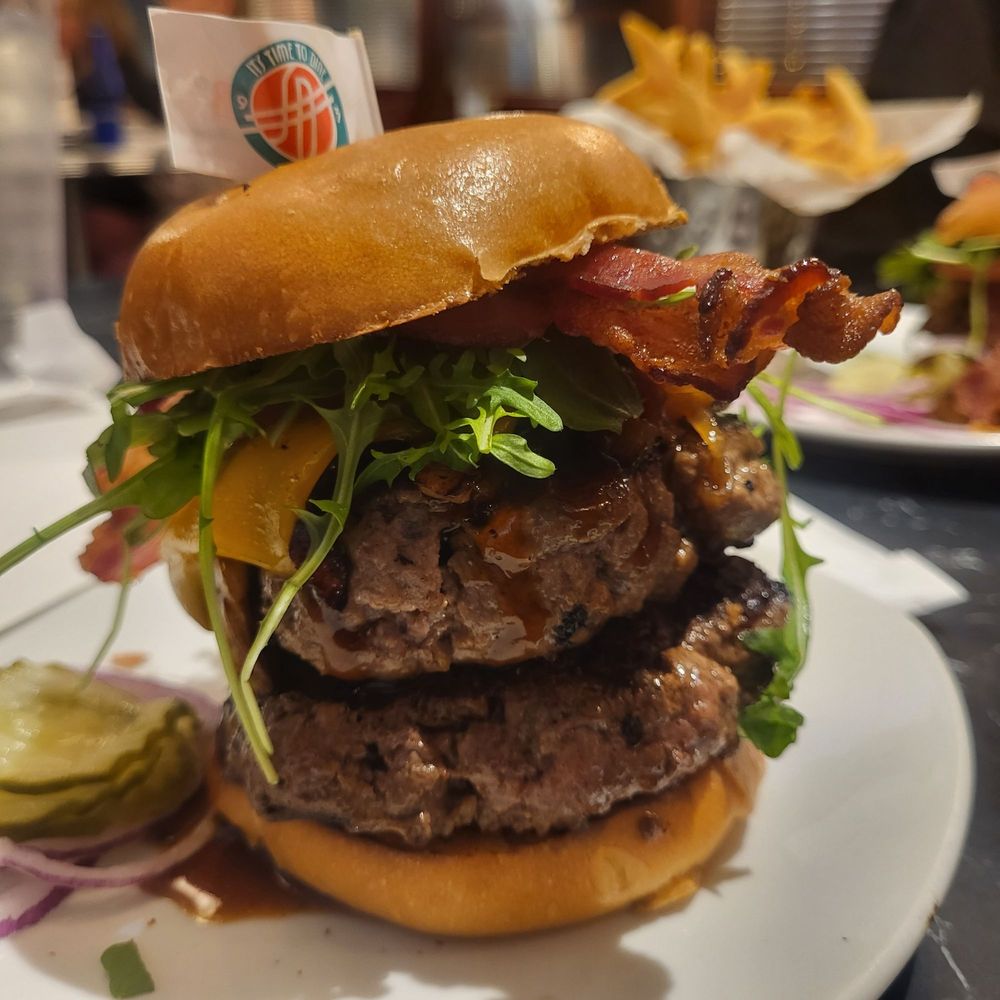 Silver Diner - Smokehouse Burger - Diners Near Me - McLean, Virginia Silver Diner - Smokehouse Burger - Diners Near Me - McLean, Virginia