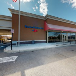 Bank of America Financial Center - Storefront