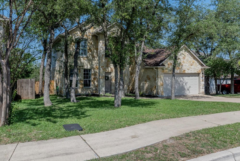 Slide of Silver Creek Exterior & Construction