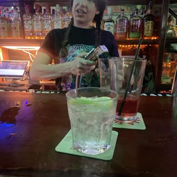 Shannon's Bayshore - Vodka water - Breakfast & Brunch Near Me - Long Beach, California