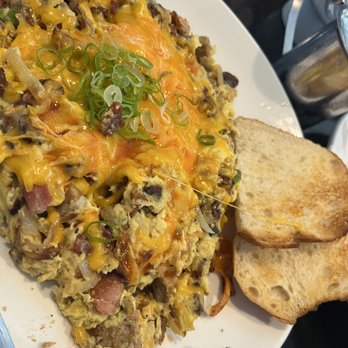 Sweet E's Cafe - Messy omelette - Cafes Near Me - Honolulu, Hawaii Sweet E's Cafe - Messy omelette - Cafes Near Me - Honolulu, Hawaii