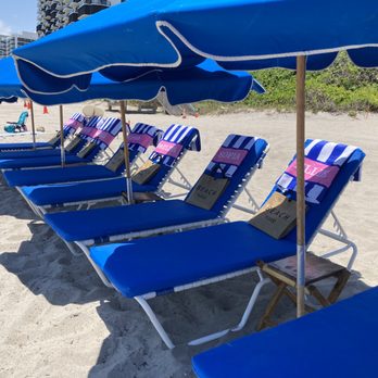 Oceanside Beach Service - Beach Party 18 chairs - Beach Equipment Rentals Near Me - North Palm Beach, Florida Oceanside Beach Service - Beach Party 18 chairs - Beach Equipment Rentals Near Me - North Palm Beach, Florida