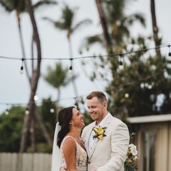 Tara Lee Photography - Royal Lahaina Resort couple