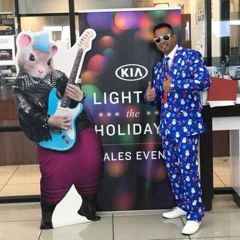 FUTURE KIA OF CLOVIS - Come See Roy - Car Dealers Near Me - Clovis, California FUTURE KIA OF CLOVIS - Come See Roy - Car Dealers Near Me - Clovis, California
