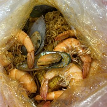 Tasty Tails - Ramen, shrimp, muscles, ramen. - Seafood Near Me - Dallas, Texas