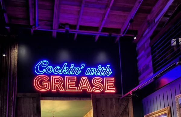 Lainey Wilson's Bell Bottoms Up by null