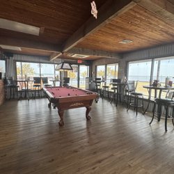 Shooky's on the Lake - Lower dining area and pool table