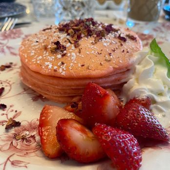 Little Hen - Rose petal pancakes - Breakfast & Brunch Near Me - Miami, Florida Little Hen - Rose petal pancakes - Breakfast & Brunch Near Me - Miami, Florida