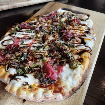 Carson Kitchen - Short rib flatbread - New American Near Me - Salt Lake City, Utah Carson Kitchen - Short rib flatbread - New American Near Me - Salt Lake City, Utah