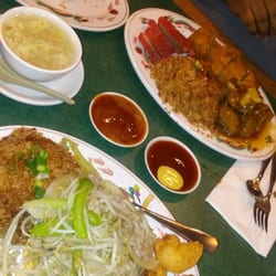 Lee's Garden Chinese Restaurant - Looking for good Chinese  food...this is the best