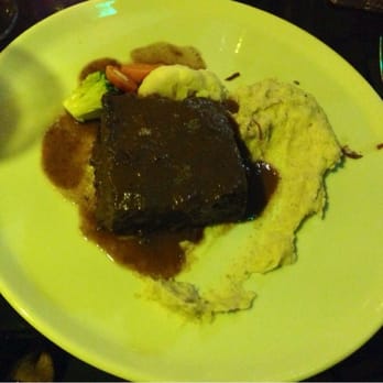 Cera 23 - Honeyed Beef Cheeks with truffled mashed potatoes - Spanish Near Me - Barcelona, B