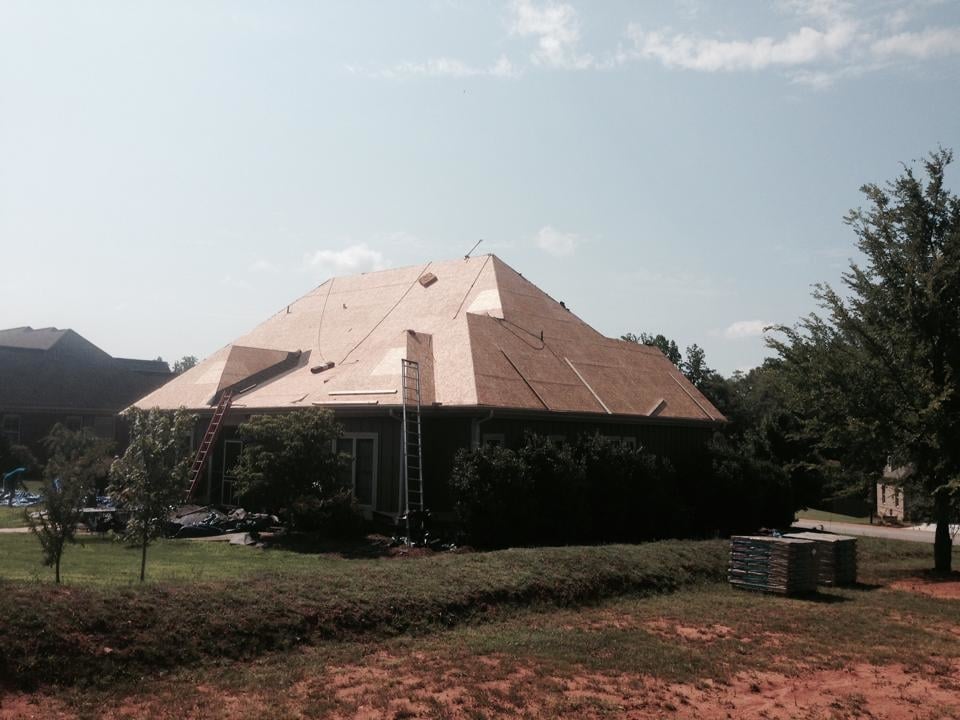 Slide of KEE Roofing