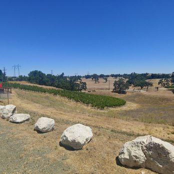 Seven Angels Cellars - Wineries Near Me - Paso Robles, California