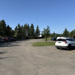 Hopewell Rocks - Not too crowded. Beautiful weather on a Saturday in August 2024.