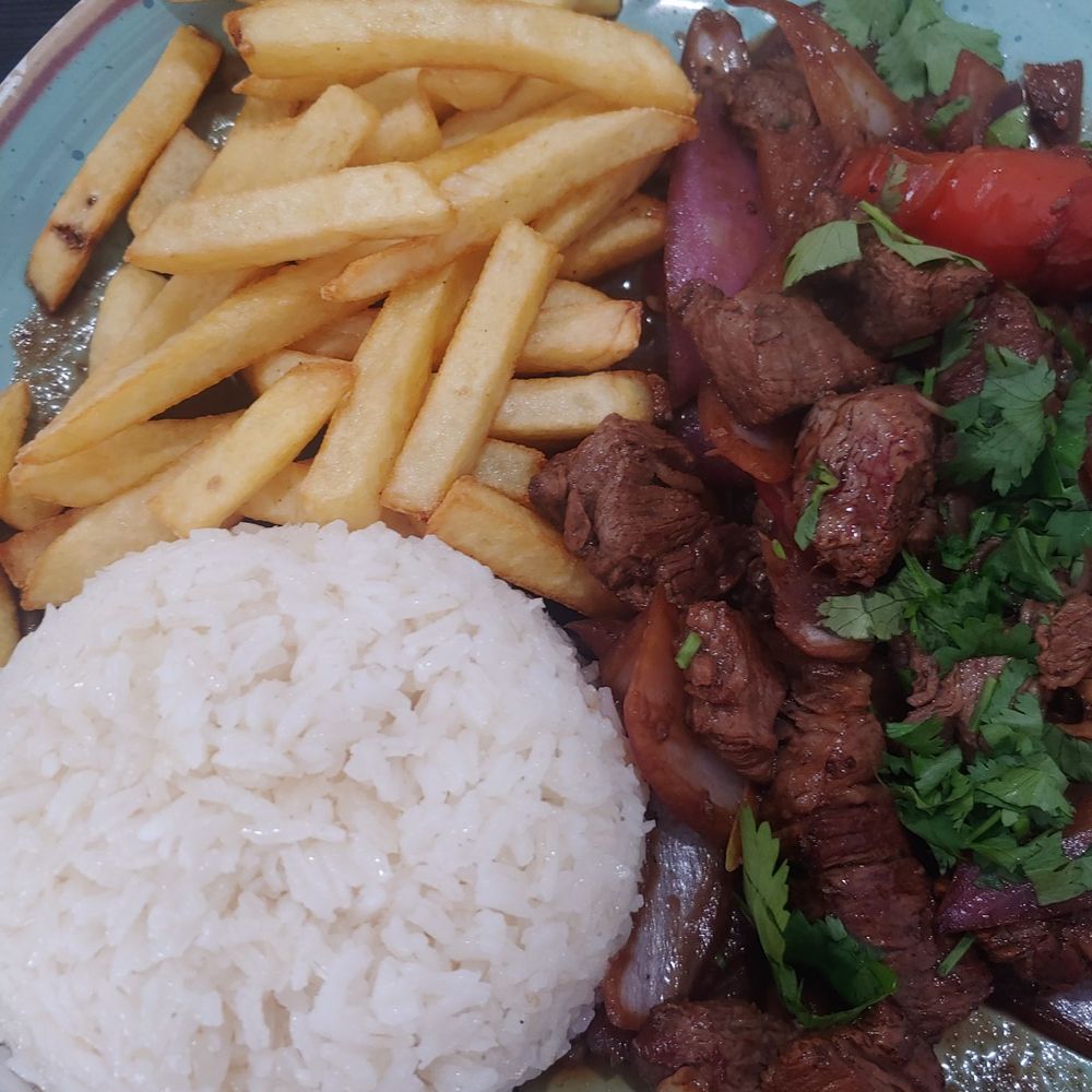 Los Andes Restaurant - Lomo Soltado - Latin American Near Me - Jacksonville, Florida