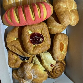 Toluca Bakery - Bakeries Near Me - Los Angeles, California