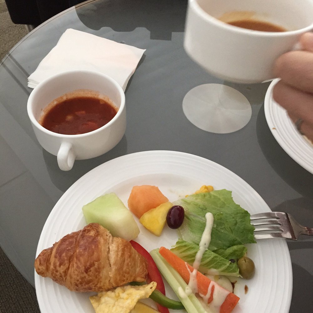 Plaza Premium Lounge - Healthier breakfast;) - Airport Lounges Near Me - Mississauga, Ontario Plaza Premium Lounge - Healthier breakfast;) - Airport Lounges Near Me - Mississauga, Ontario