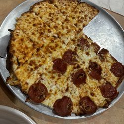 Breadeaux Pizza