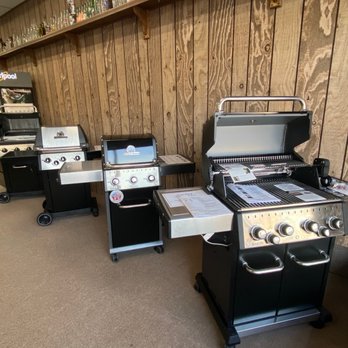 Holthaus Heating & Appliance - Grills for sale, showroom floor - Heating & Air Conditioning/HVAC Near Me - Pana, Illinois Holthaus Heating & Appliance - Grills for sale, showroom floor - Heating & Air Conditioning/HVAC Near Me - Pana, Illinois