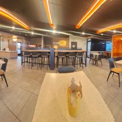Burger King - Beautifully renovated, but terrible food.