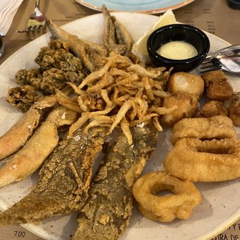 Palo Cortado - Fritura mixta, frittierter Fisch gemischt. - Tabernas Near Me - Madrid, M