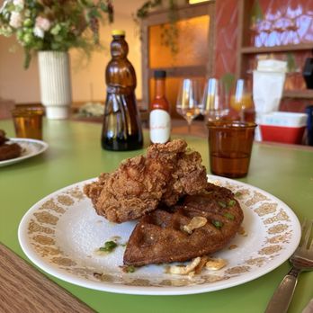 Burdell - Chicken & waffle - Soul Food Near Me - Oakland, California Burdell - Chicken & waffle - Soul Food Near Me - Oakland, California