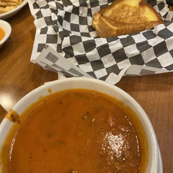 Small Town Kitchen - Grilled cheese and tomato soup. - American Near Me - Cherryville, North Carolina Small Town Kitchen - Grilled cheese and tomato soup. - American Near Me - Cherryville, North Carolina