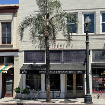 Intelligentsia Coffee - Coffee & Tea Near Me - Pasadena, California
