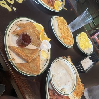 Mel & Faye's Diner - Breakfast - American Near Me - Jackson, California