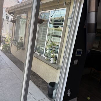 A B Glass Solutions - Replaced dual pane that's cyrstal clear - Glass & Mirrors Near Me