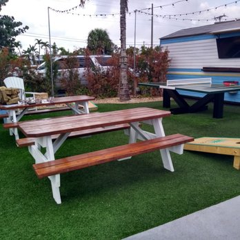 PapiChulo Tacos - Jupiter - Outdoor activity area behind the building - Tacos Near Me - Tequesta, Florida PapiChulo Tacos - Jupiter - Outdoor activity area behind the building - Tacos Near Me - Tequesta, Florida