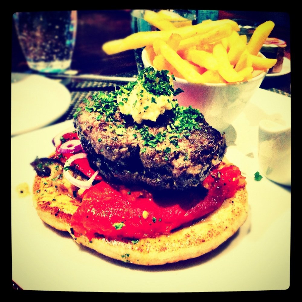 Le Jardin - Burger Façon Libanaise - Brasseries Near Me - Lausanne, VD