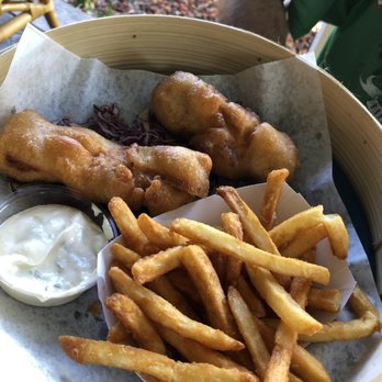 The Dolphin - Fish and chips - Seafood Markets Near Me - Hanalei, Hawaii