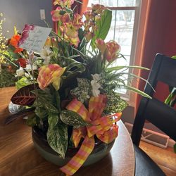 Nokomis Gift & Garden - This is an arrangement that was delivered from friends when my grandmother passed. They do wonderful work! It was beautiful!