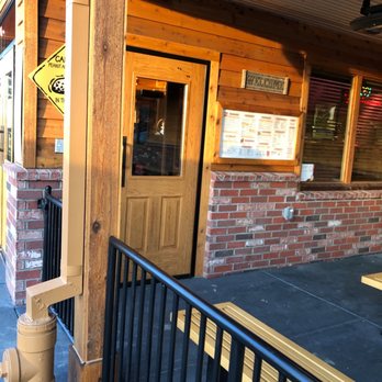 Texas Roadhouse - Steakhouses Near Me - Roseville, Michigan