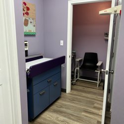 Kids & Teens Medical Group - San Fernando