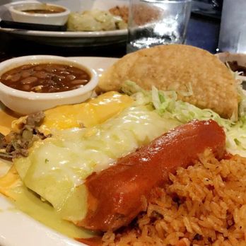 Uncle Julio's - Julios platter. Not the best, but passable. - Mexican Near Me - Orlando, Florida