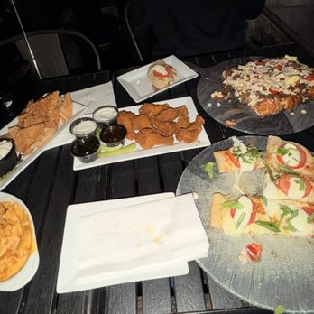 The Warren Bar and Burrow - Caprese pizza taco pizza chicken wings (Cajun dry rub) beer cheese fries and Crab Rangoon Dip - Cocktail Bars Near Me - Pittsburgh, Pennsylvania The Warren Bar and Burrow - Caprese pizza taco pizza chicken wings (Cajun dry rub) beer cheese fries and Crab Rangoon Dip - Cocktail Bars Near Me - Pittsburgh, Pennsylvania