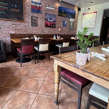 Creme De La Crepe - Long Beach - Inside - French Near Me - Long Beach, California Creme De La Crepe - Long Beach - Inside - French Near Me - Long Beach, California