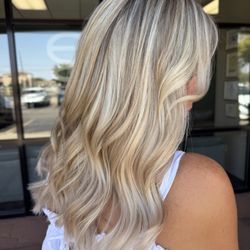 Encore Salon