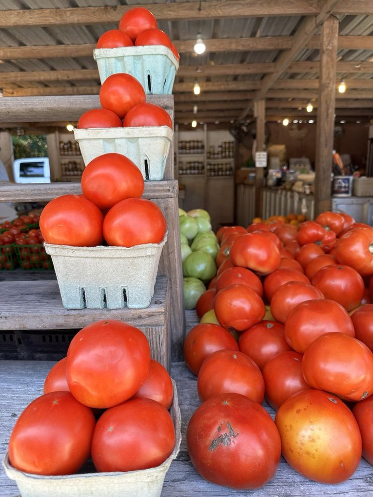 Gloria's Produce Stand Logo