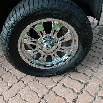 Vincent Detailing - Look at that shine! Great job on our rims to our truck. - Auto Detailing Near Me - Westchester, California Vincent Detailing - Look at that shine! Great job on our rims to our truck. - Auto Detailing Near Me - Westchester, California