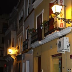 González Tintorería-Lavandería