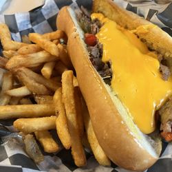 Ugly Tuna Tavern - Cheesesteak