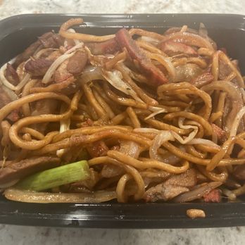 Sun Cafe - pork lomein - Chinese Near Me - Longmont, Colorado