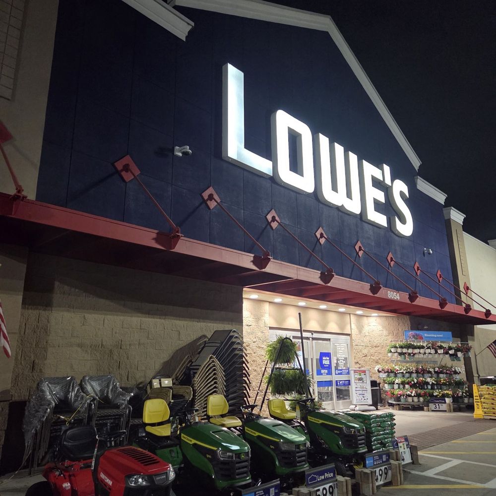 Lowe's Home Improvement - Outside - Hardware Stores Near Me - Jacksonville, Florida Lowe's Home Improvement - Outside - Hardware Stores Near Me - Jacksonville, Florida