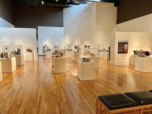 Fort Wayne Museum of Art by null