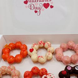 Sopoong - Happy Valentine's Day!
Confess with confection!